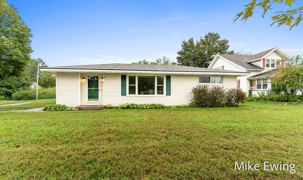 360 W 32nd Street, Holland, MI 49423 - #1