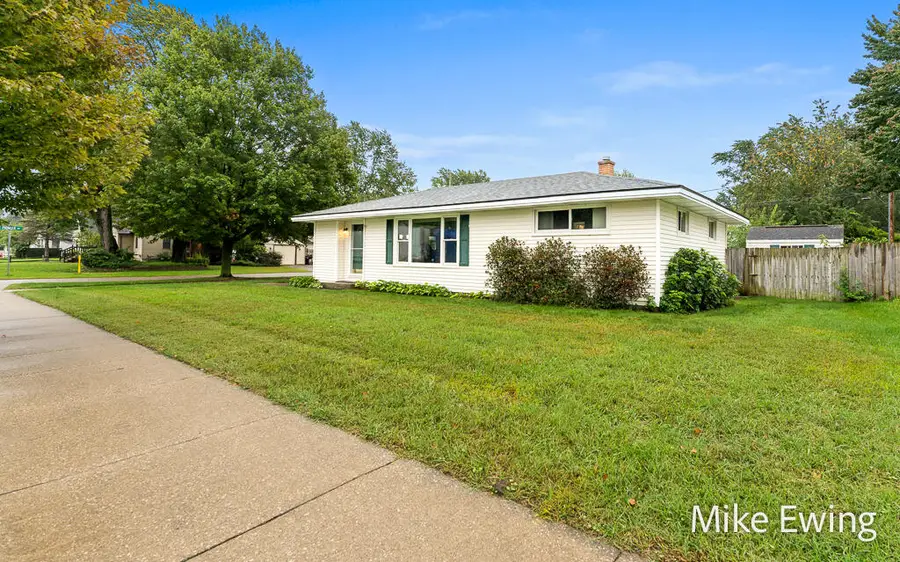 360 W 32nd Street, Holland, MI 49423 - #3