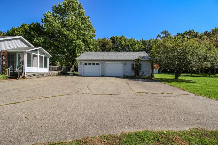 1115 Elm Street, Three Rivers, MI 49093 - #2