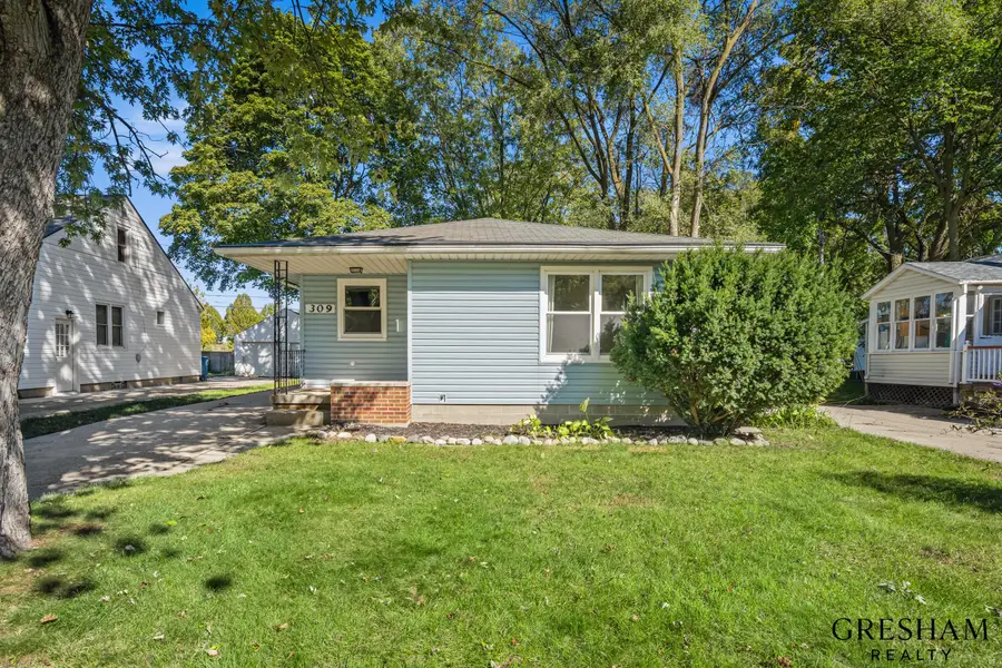 309 E 12th Street, Holland, MI 49423 - #2