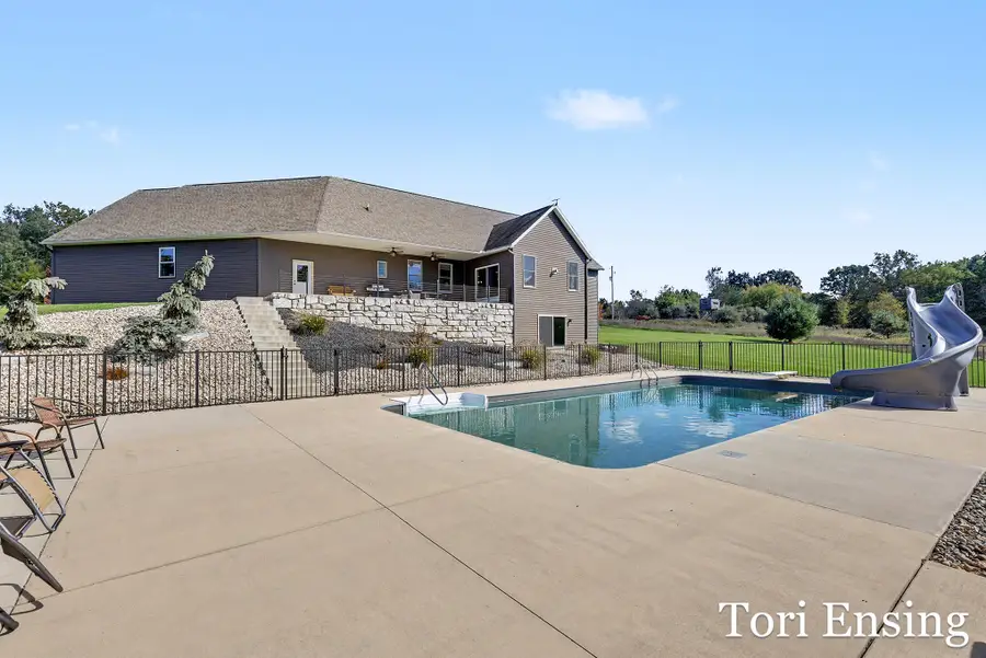 4878 S Greenville Road, Greenville, MI 48838 - #2