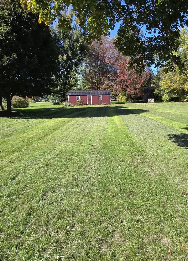 East, Bellevue, MI 49021