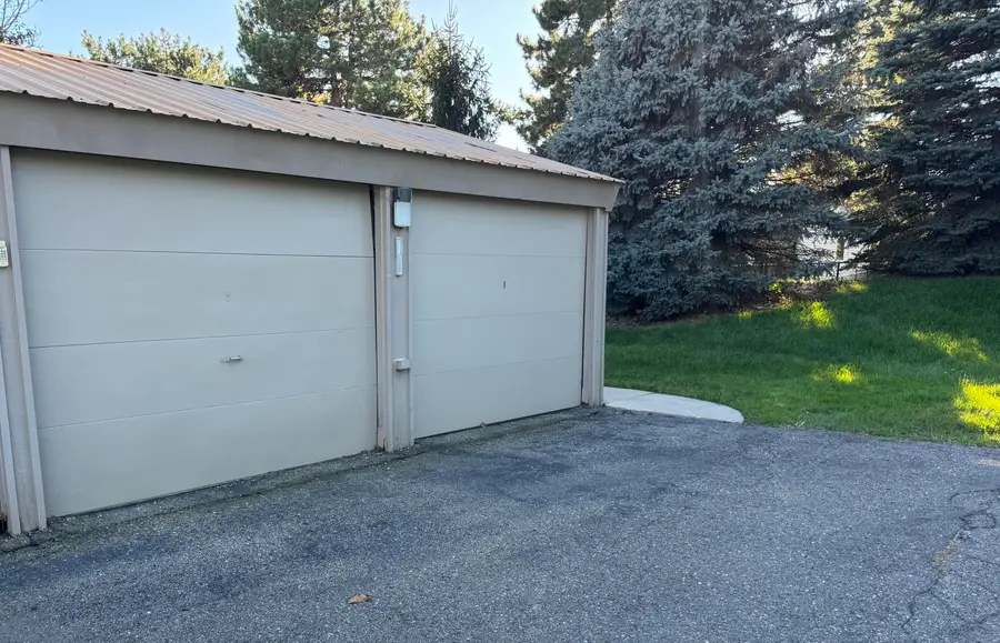 22359 Peachtree, Novi, MI 48375 - #3