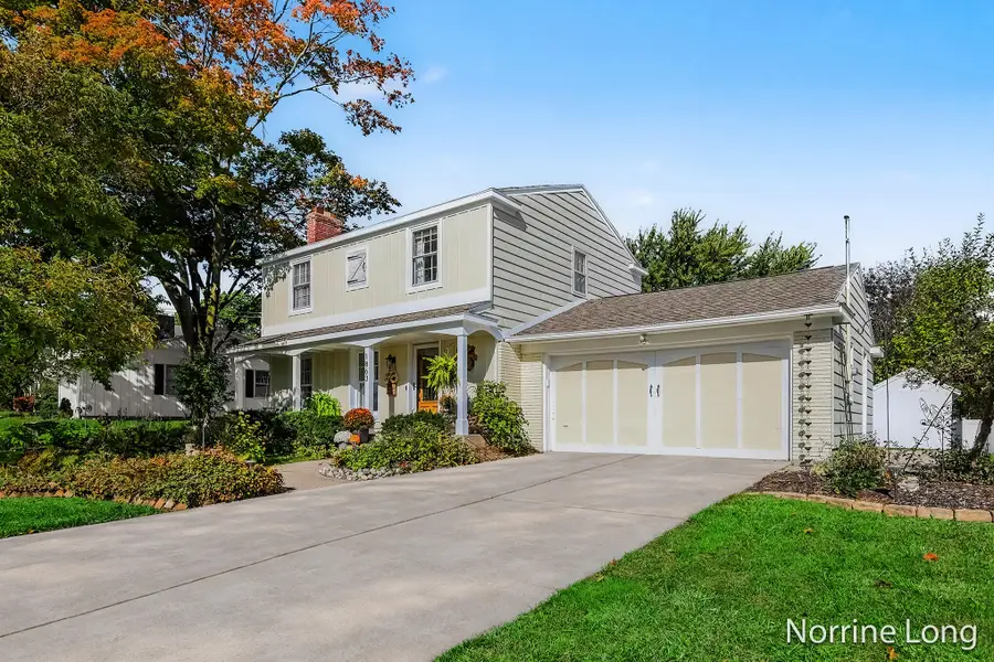 1863 Eastbrook Street Se, Grand Rapids, MI 49508 - #2