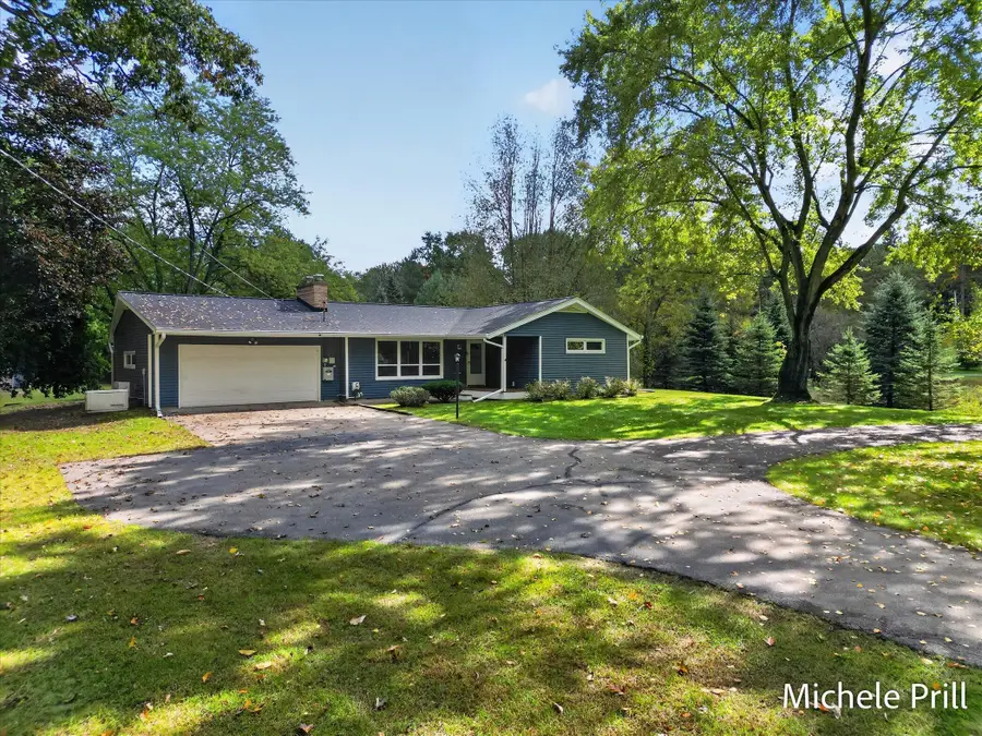 8210 Mccords Avenue Se, Alto, MI 49302 - #2