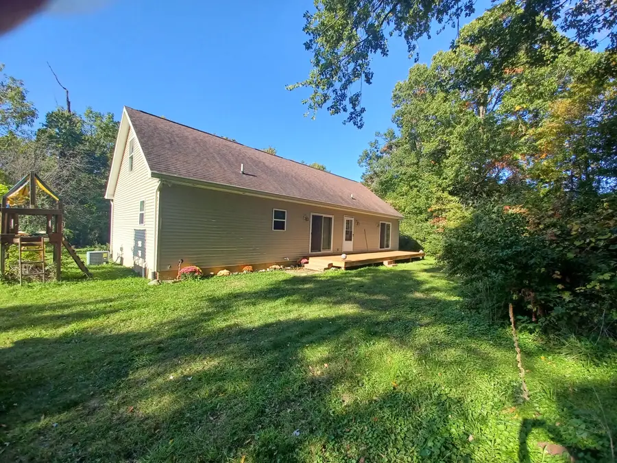 6091 E Chicago Road, Jonesville, MI 49250 - #2
