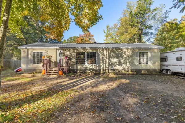 1125 S Ransom Road, White Cloud, MI 49349