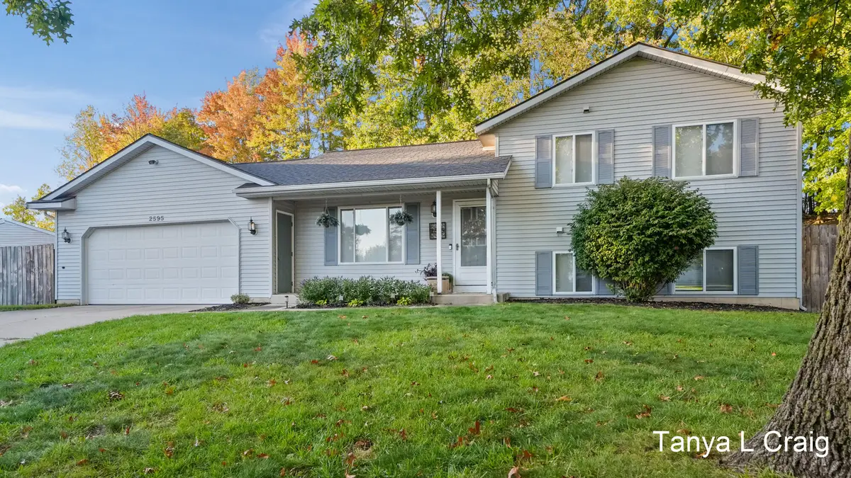 2595 Walker Woods Court Nw, Grand Rapids, MI 49544 - #1