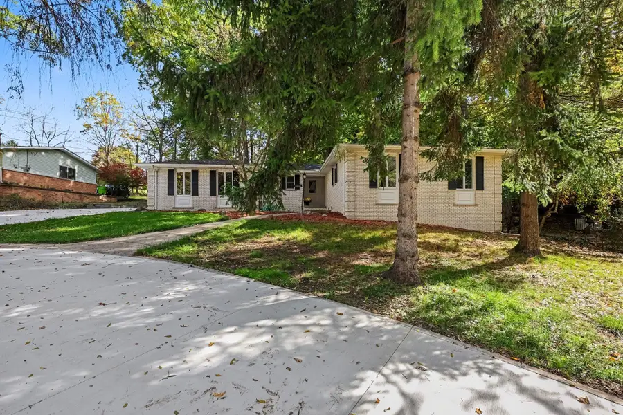 4120 Loch Alpine Drive E, Ann Arbor, MI 48103 - #2