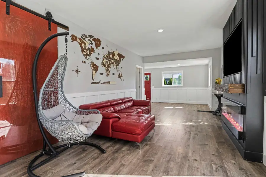 2416 Niles Avenue, Saint Joseph, MI 49085 - #2