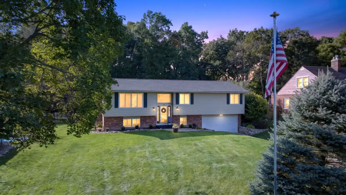 1942 Warren Avenue, Jackson, MI 49203 - #1