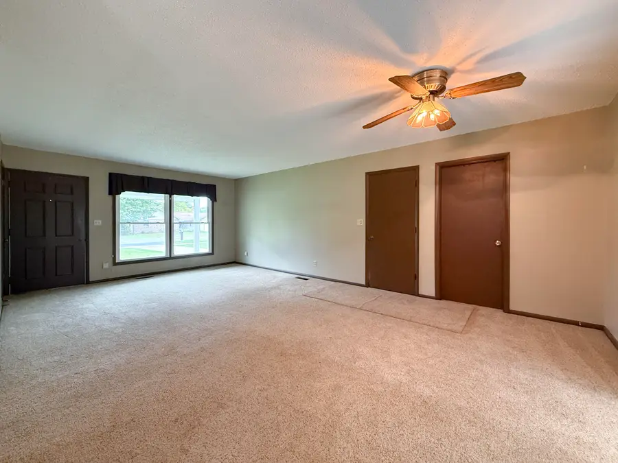 384 Maple Street, Coloma, MI 49038 - #3