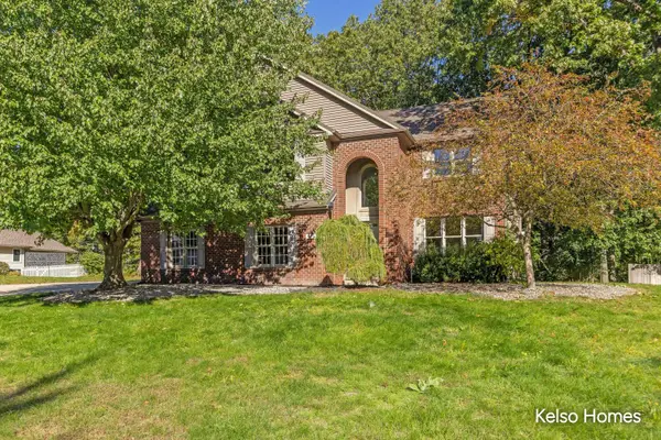 2474 Candlestick Avenue Se, Grand Rapids, MI 49546
