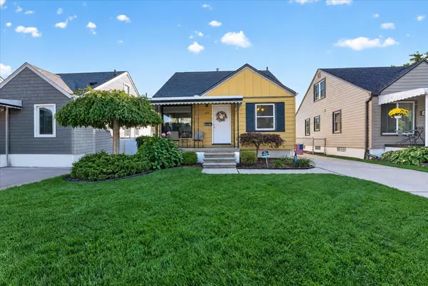 819 Park Avenue, Lincoln Park, MI 48146