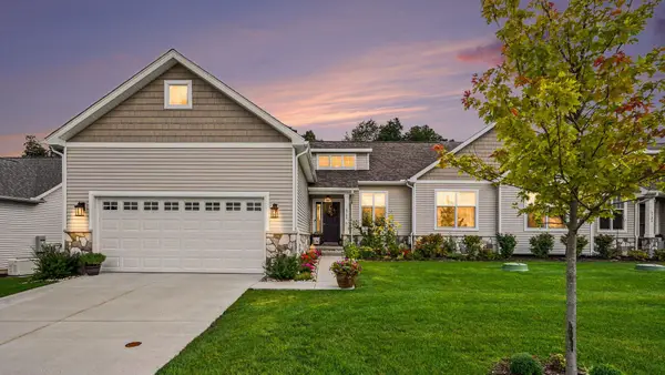 5725 Trail Side Lane, Whitmore Lake, MI 48189