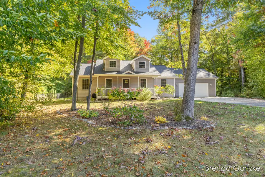 9642 Hummingbird Court, Howard City, MI 49329 - #2