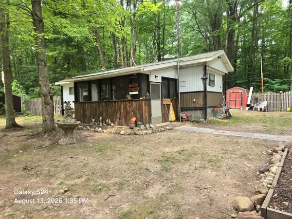 6384 E Ridge Avenue, Fountain, MI 49410