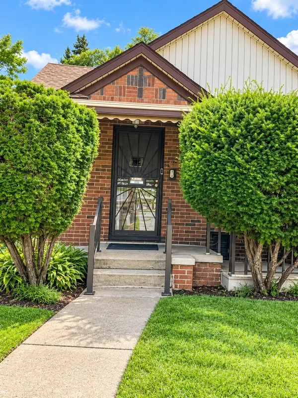 16735 Saint Marys Street, Detroit, MI 48235