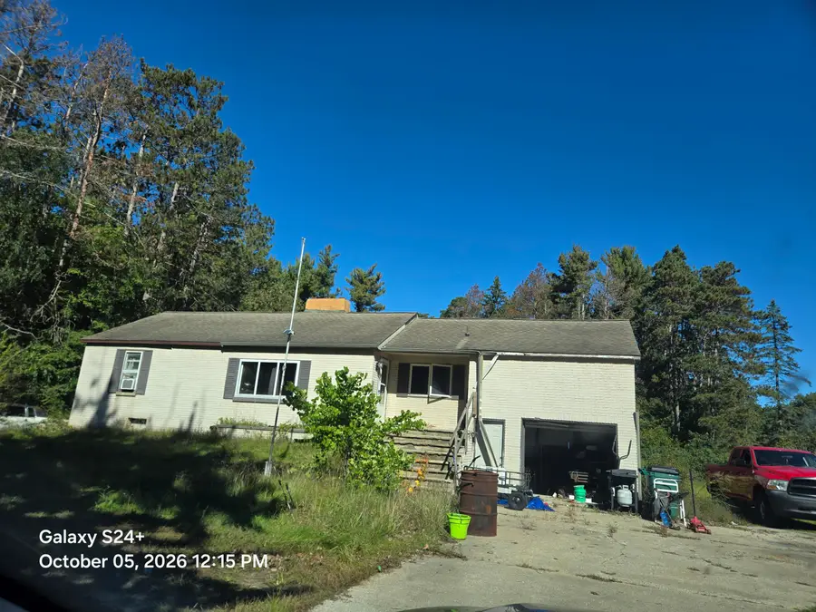 1026 W River Road, Muskegon, MI 49445 - #2
