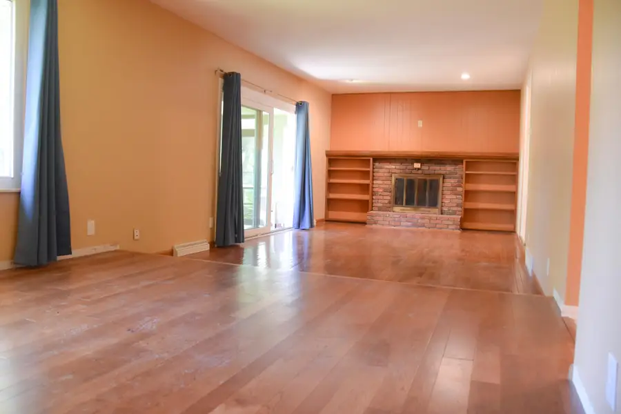 1433 Joseph Street, Saginaw, MI 48638 - #3