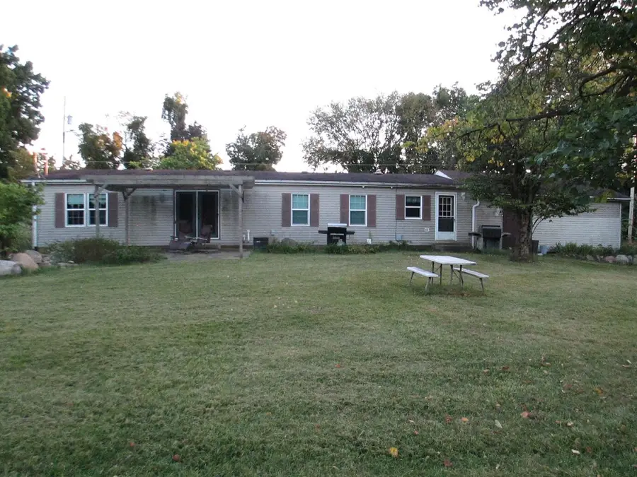 28694 Coulter Street, Edwardsburg, MI 49112 - #3