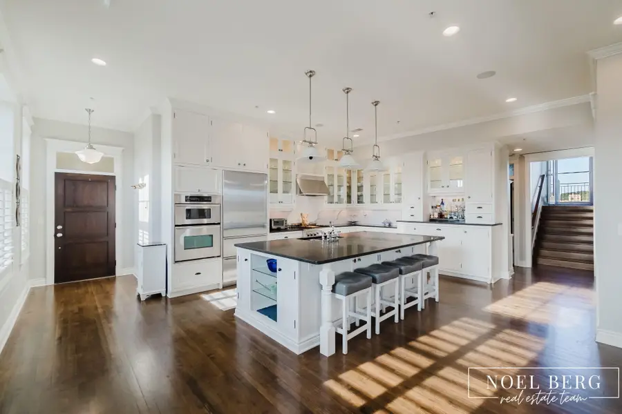 9 S 3rd Street #301, Grand Haven, MI 49417 - #3