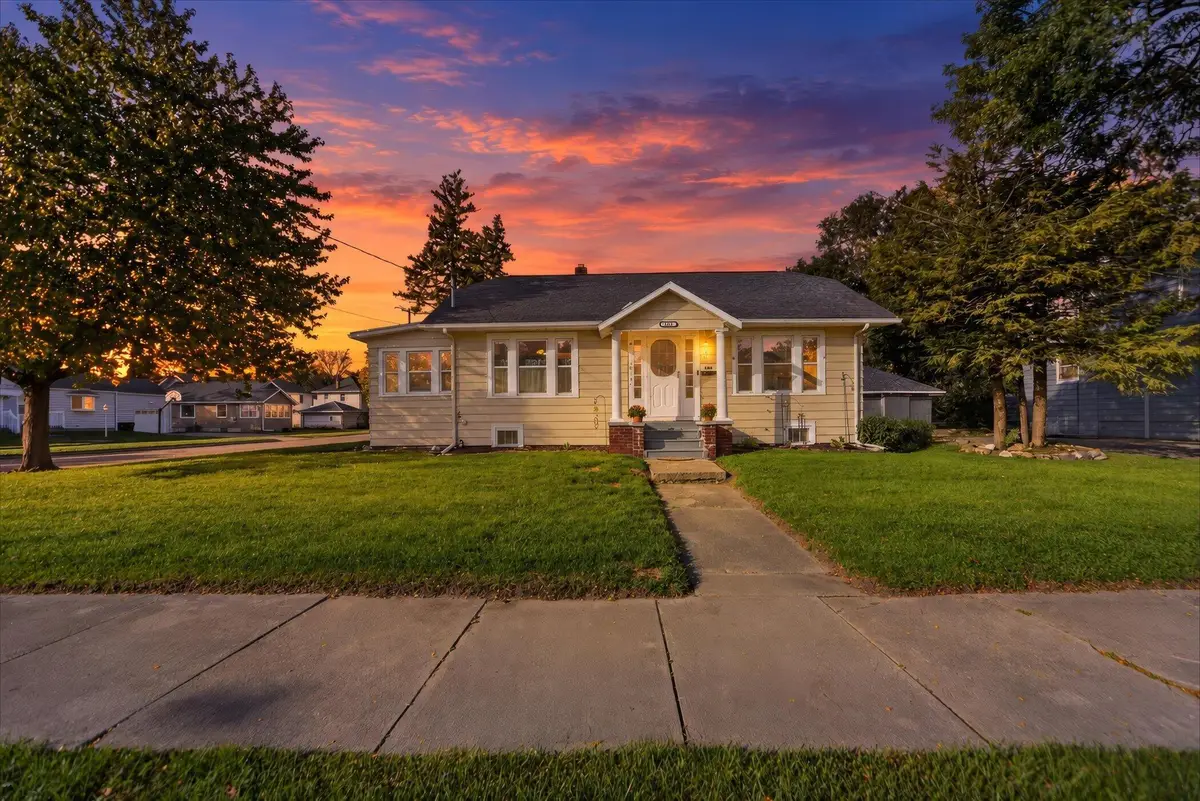 732 Elmwood Avenue, Jackson, MI 49203 - #1