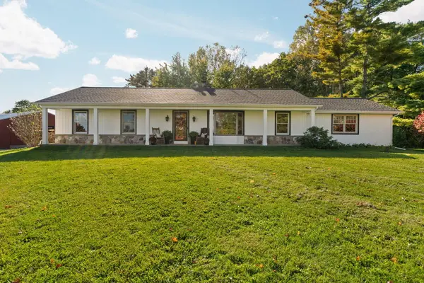 4268 Sherwood Road, Williamston, MI 48895