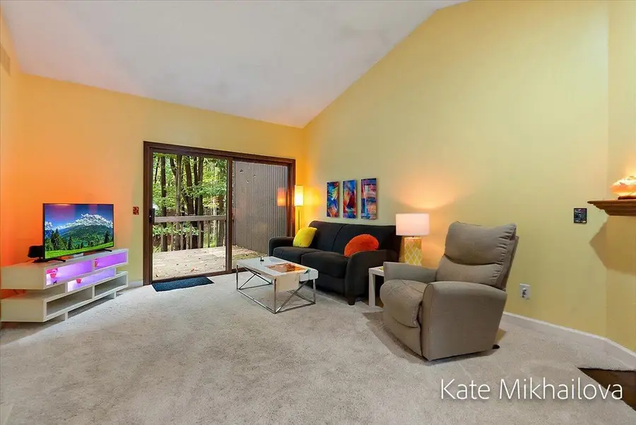 2411 Highpointe Drive, Kalamazoo, MI 49008 - #3