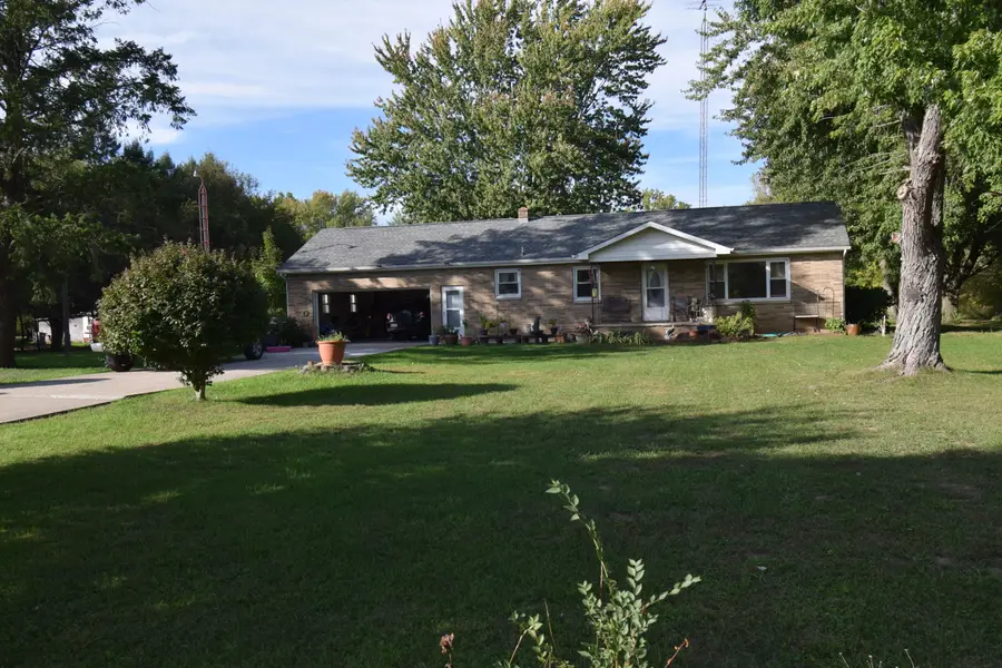 60772 61st Avenue, Hartford, MI 49057 - #2