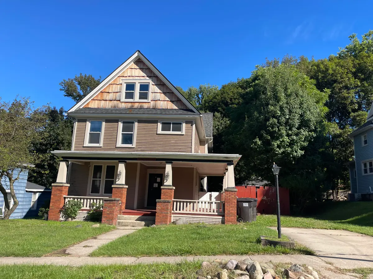 17 Westwood Street, Hillsdale, MI 49242 - #1