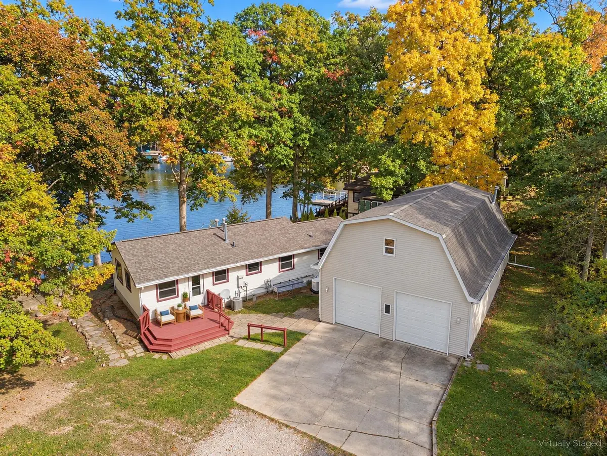 12066 Weiman Drive, Pinckney, MI 48169 - #1