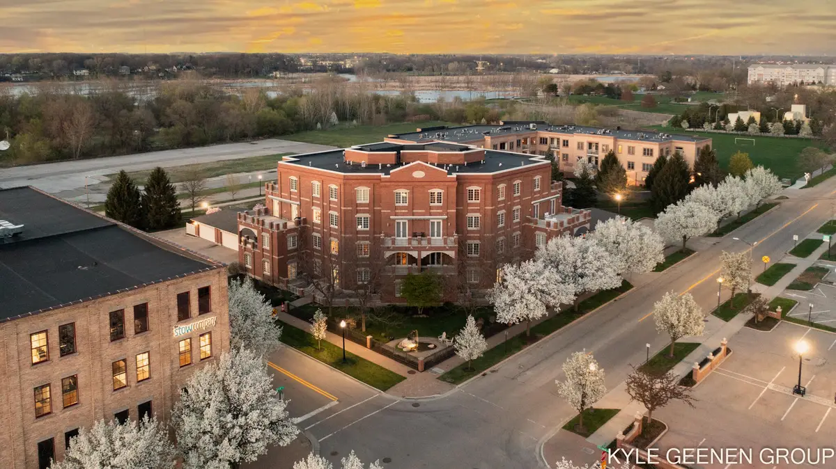 141 Central Avenue #420, Holland, MI 49423 - #1