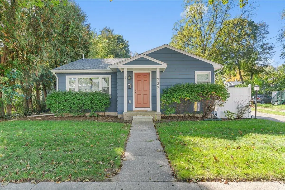 739 Randolph Street, Jackson, MI 49203 - #1