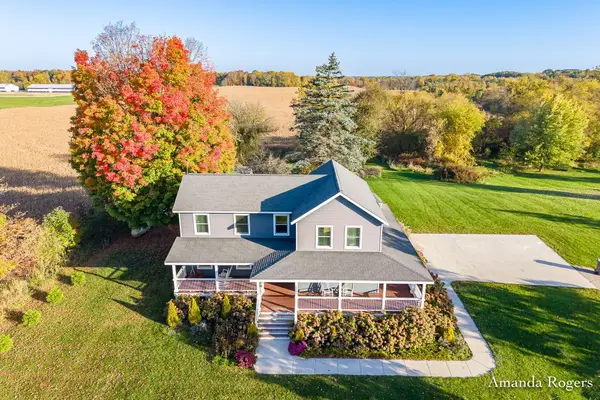 14195 Cascade Road Se, Lowell, MI 49331