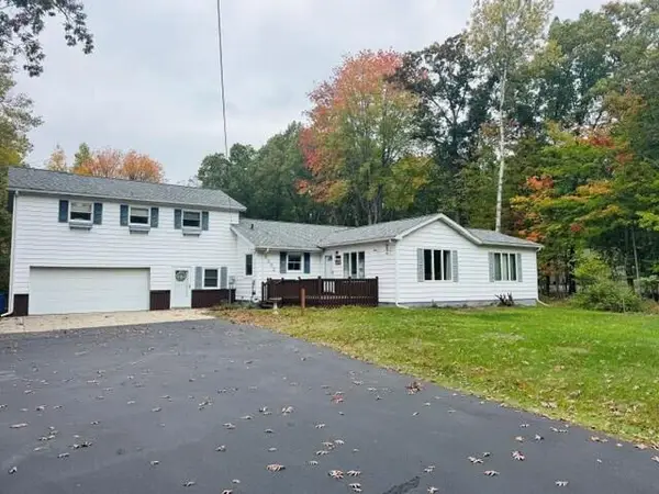 6292 W Decker Road, Ludington, MI 49431
