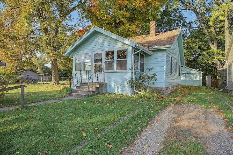 528 Fern Avenue, Jackson, MI 49202 - #2