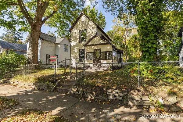 1043 Sigsbee Street Se, Grand Rapids, MI 49506