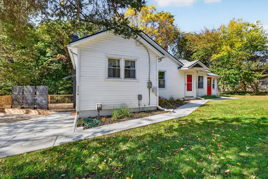 325 N Kendall Avenue, Kalamazoo, MI 49006 - #2