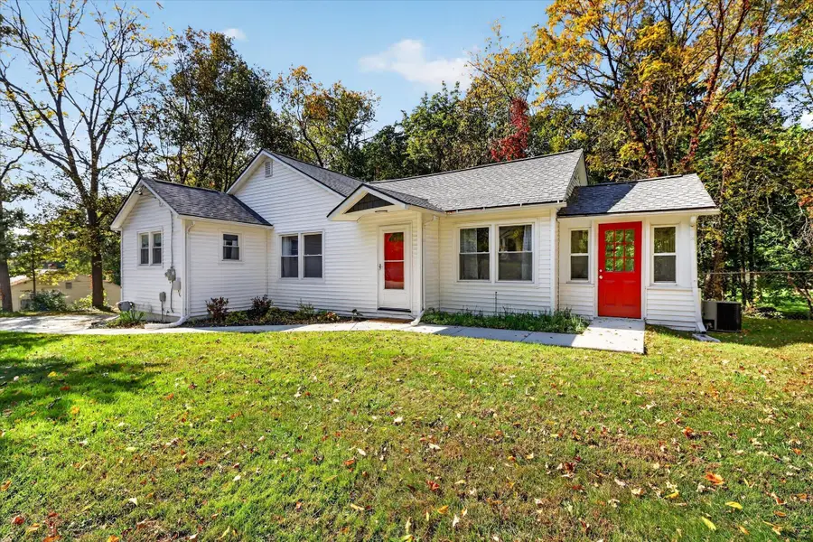 325 N Kendall Avenue, Kalamazoo, MI 49006 - #3