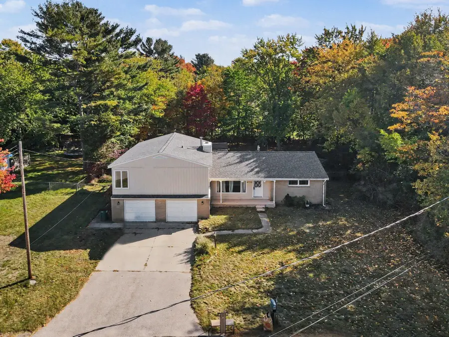 5752 Davis Road, Muskegon, MI 49441 - #3
