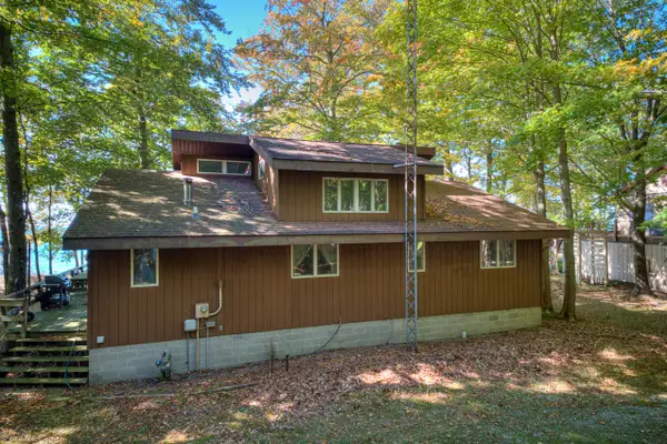 847 N Scenic Drive, Muskegon, MI 49445