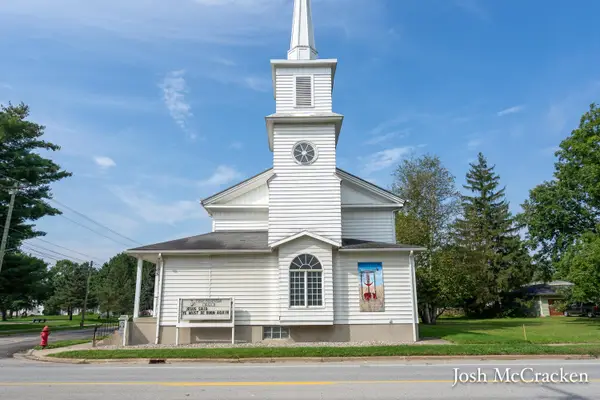 404 N Hudson Street Se, Lowell, MI 49331