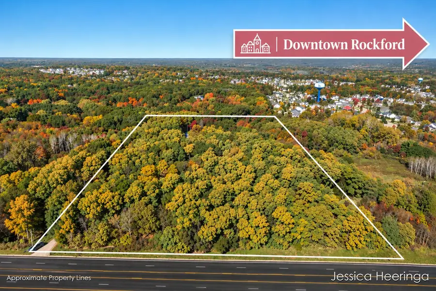 3667 10 Mile Road Ne, Rockford, MI 49341 - #3