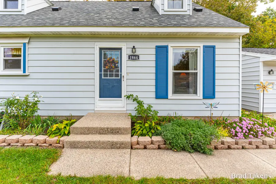 1864 Woodrun Drive Se, Lowell, MI 49331 - #3