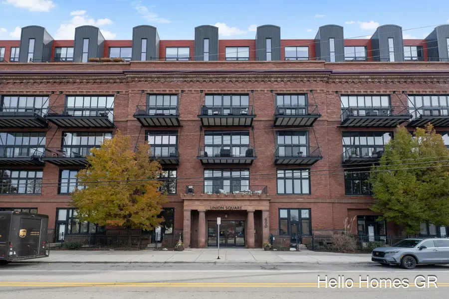 600 Broadway Avenue Nw #228, Grand Rapids, MI 49504 - #2