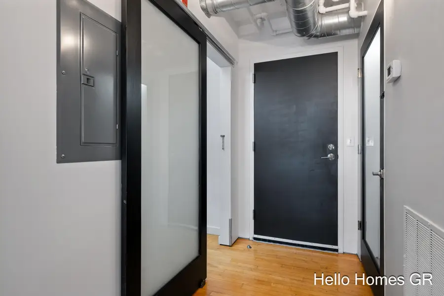 600 Broadway Avenue Nw #228, Grand Rapids, MI 49504 - #3