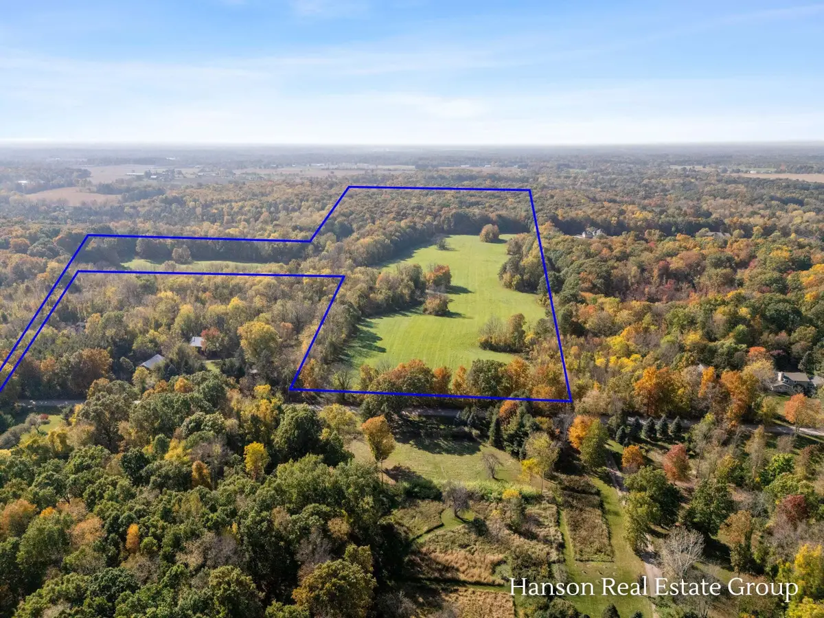 3741 Hilton Avenue Se, Lowell, MI 49331 - #1