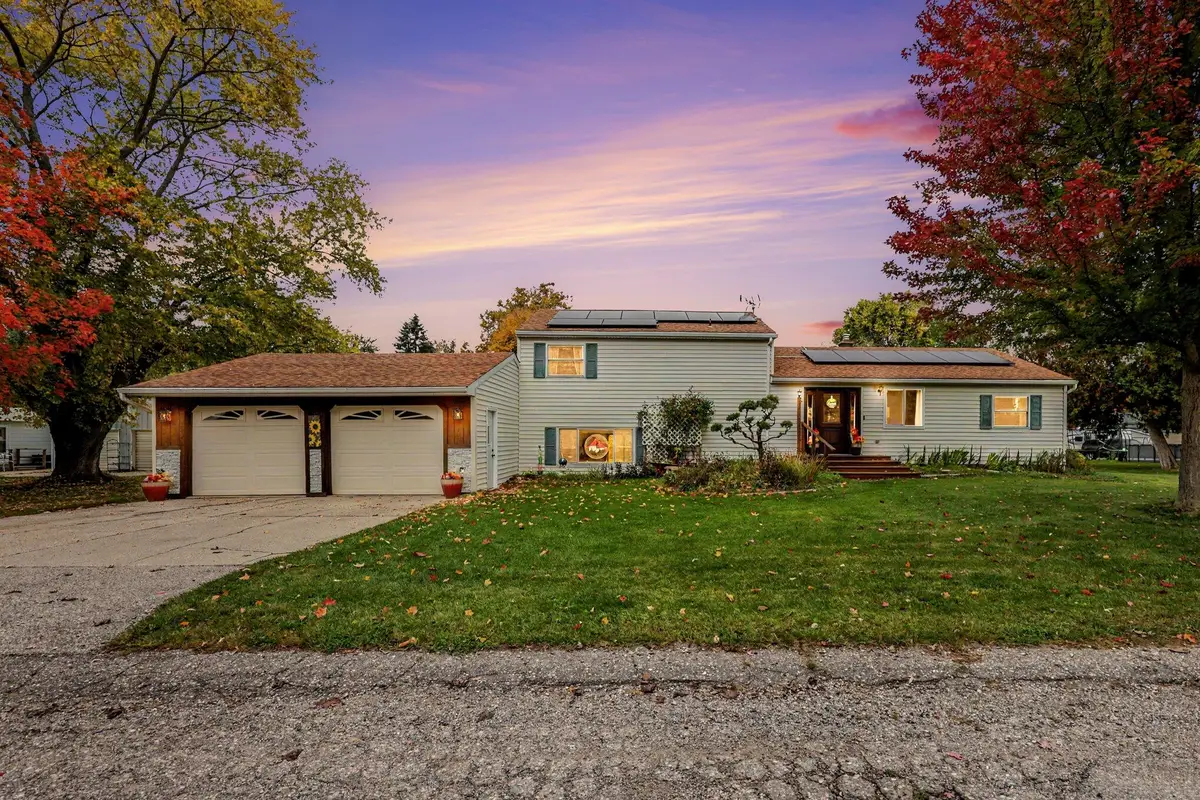 189 W Oak Street, Sand Lake, MI 49343 - #1