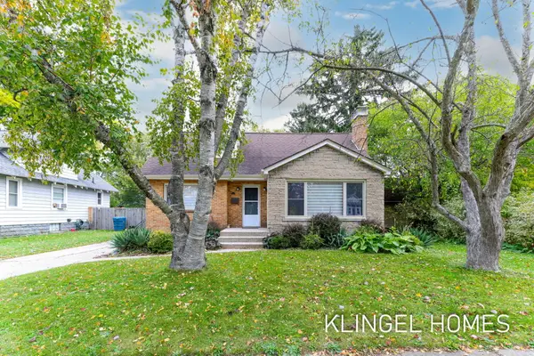 1054 W Larch Avenue, Muskegon, MI 49441